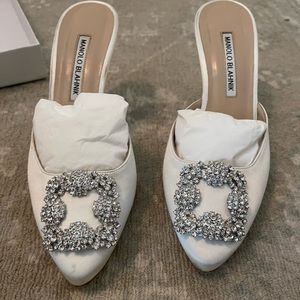 Manolo Blahnik hangisimu 70 mule